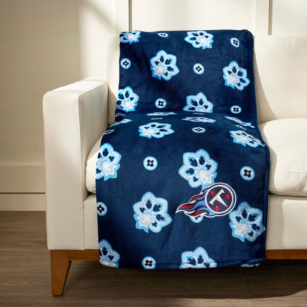 NFL Oversized Throw Blanket-Tennessee Titans Bandana-Image 1-Vera Bradley