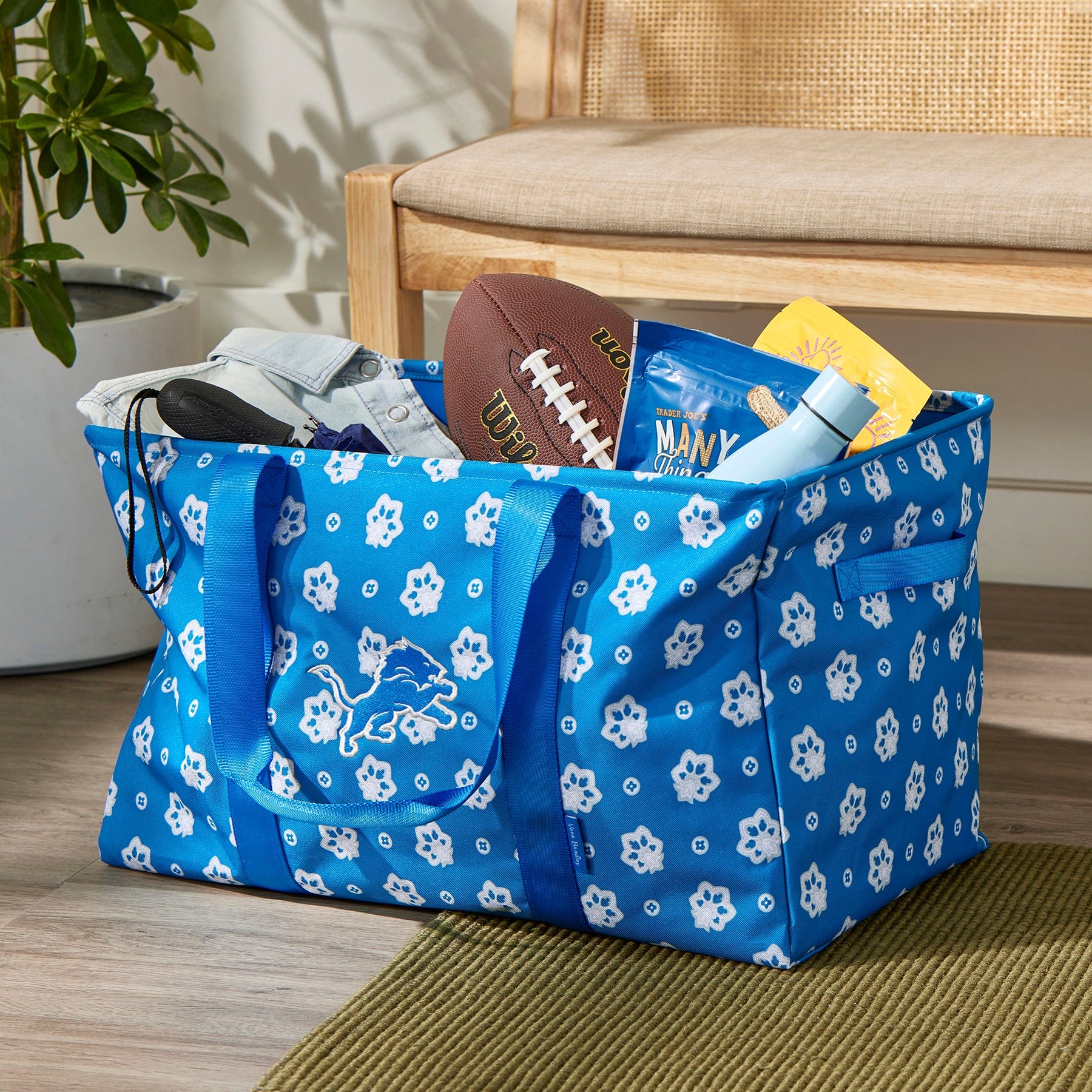NFL ReActive Large Car Tote-Detroit Lions Bandana-Image 1-Vera Bradley