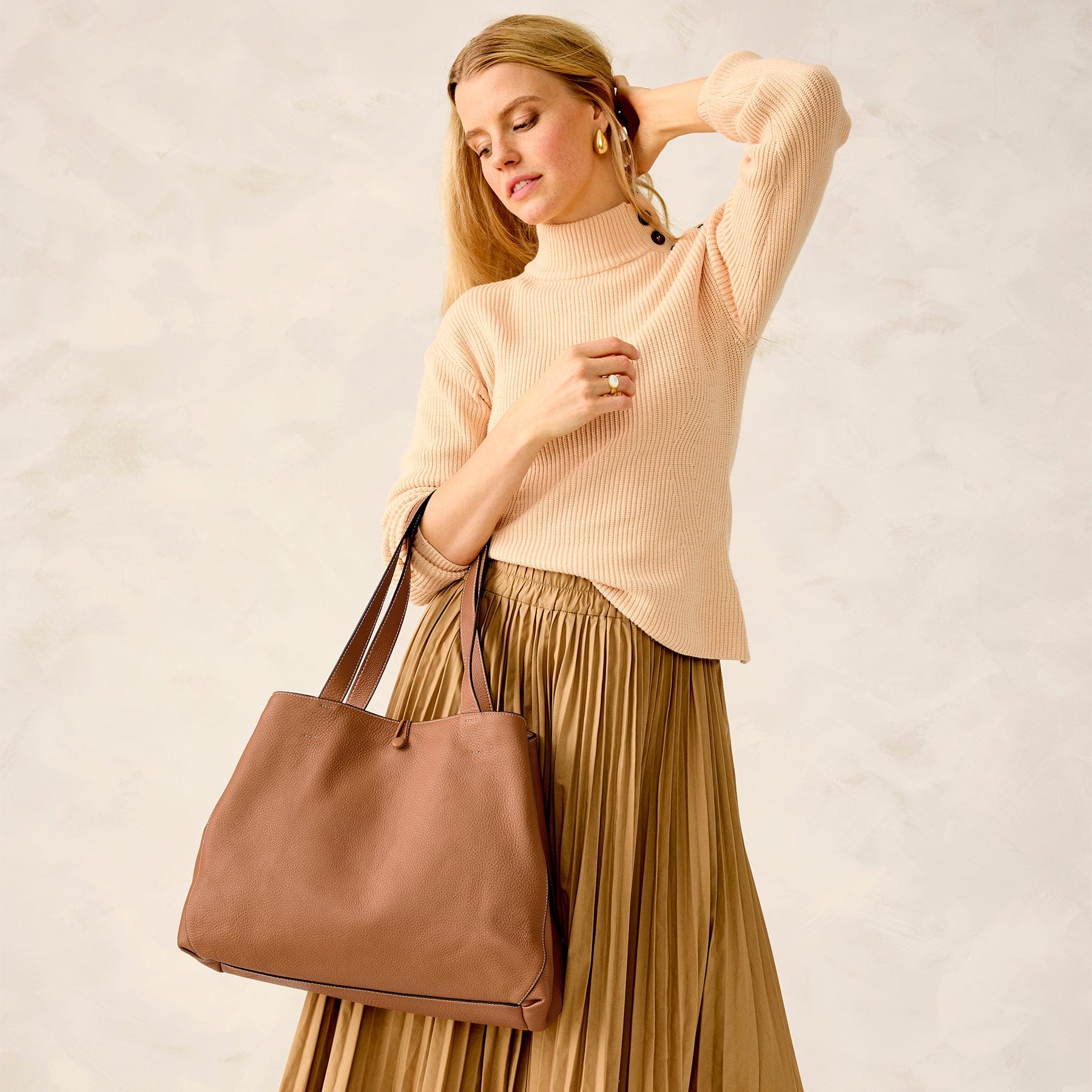 Hathaway Tote Bag-Roasted Pecan-Image 3-Vera Bradley